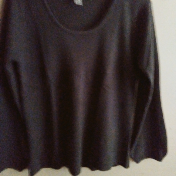 Azur collection's bell sleeve lightweight sweater NWOT - Picture 9 of 12